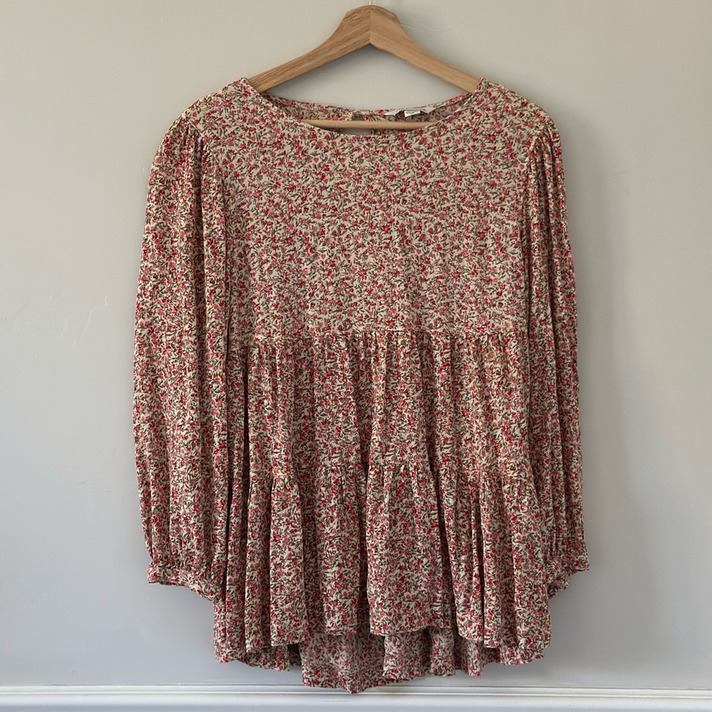 American Eagle Outfitters Red Floral Top AEO Bump Friendly Medium